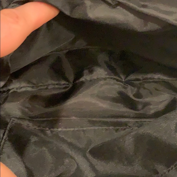 📌Charlotte Tilbury's “Give A Woman...Makeup Bag - Picture 2 of 3